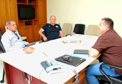 Continuam as reuniões com a região
