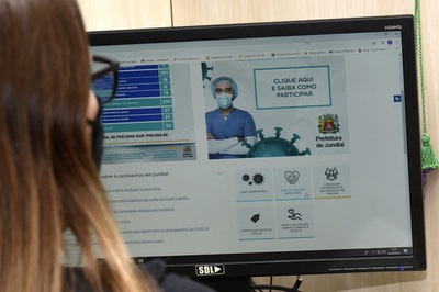 Disque 156 Coronavírus oferece suporte emocional por chat